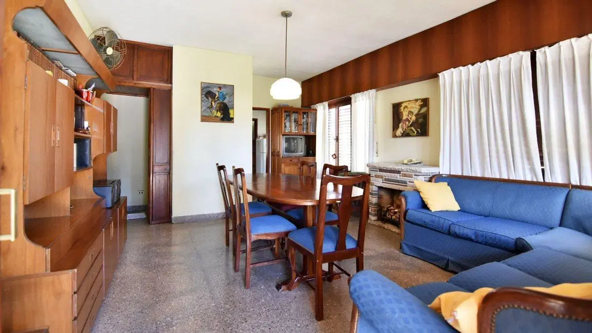 VENTA CASA 4 AMBIENTES CASTELAR SUR + DEPOSITO 5