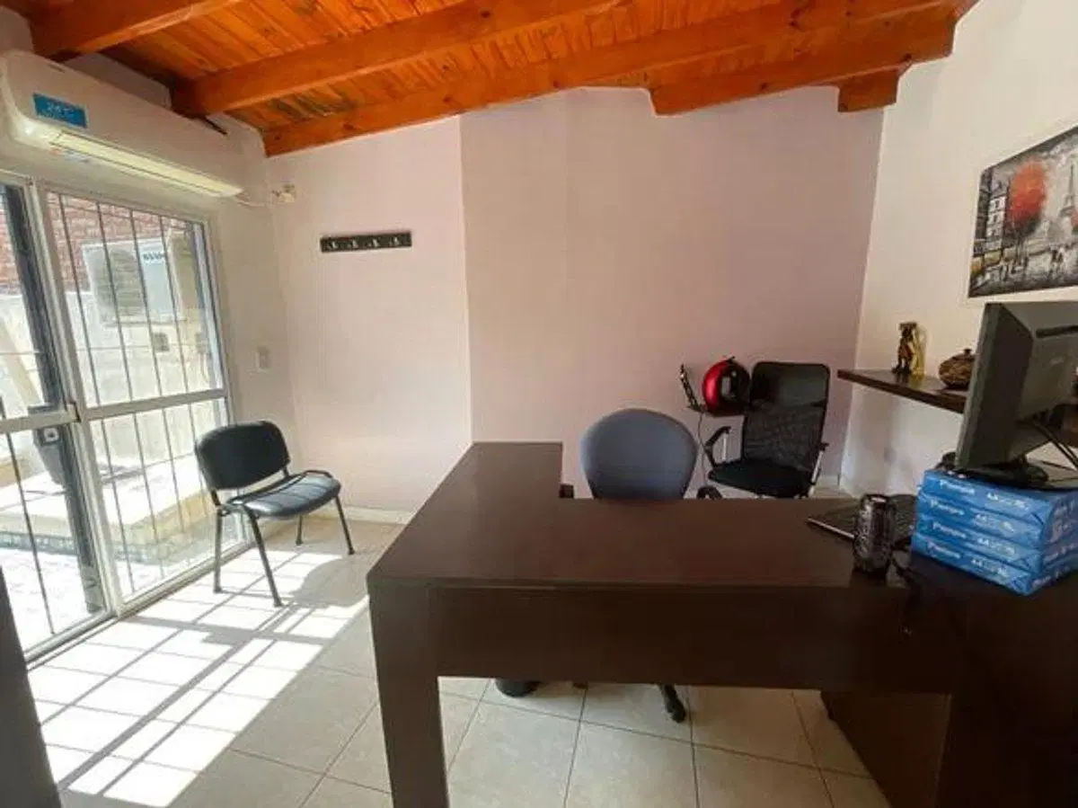 VENTA DEPTO 7 AMB-MULTIPLES USOS-CASTELAR NORTE 5