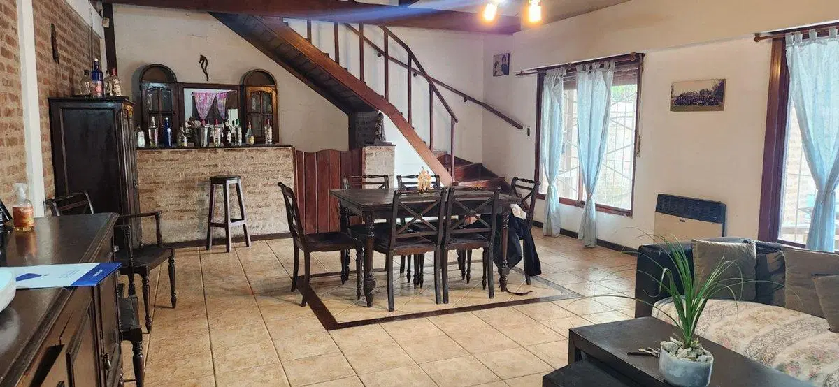 VENTA CASA 4 AMBIENTES MERLO APTO CREDITO 4