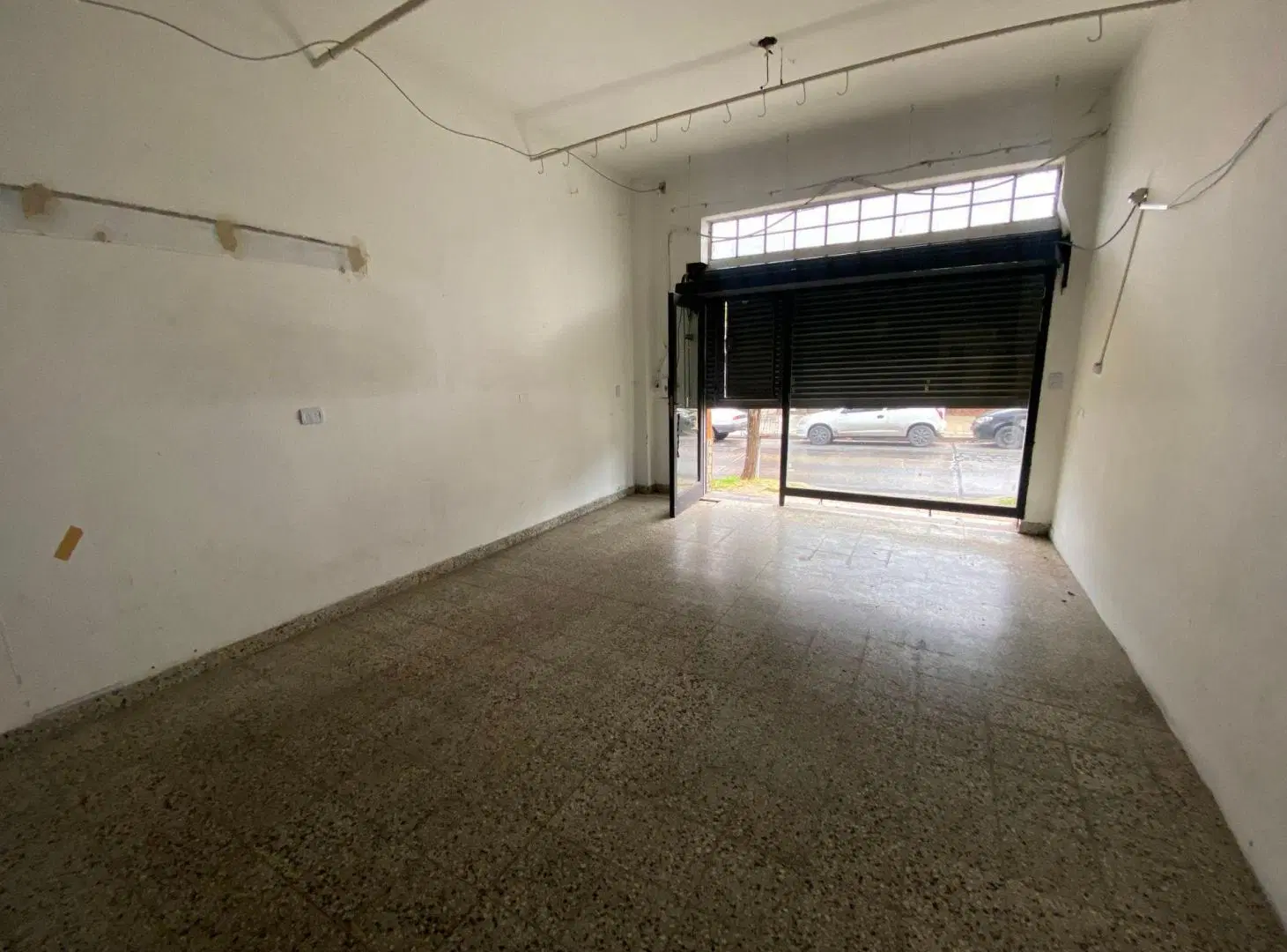 ALQUILER EN PALOMAR IDEAL DEPOSITO. EXPENSAS BAJAS 3