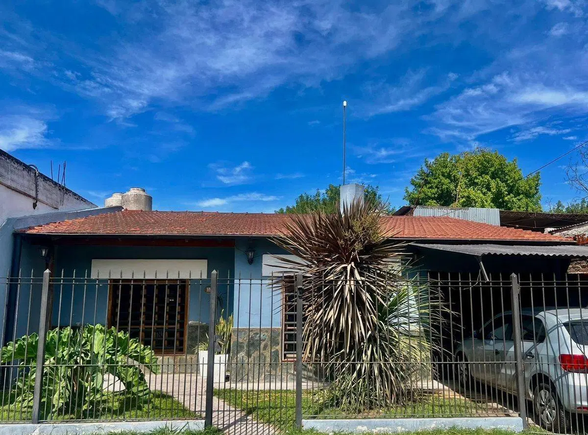 Venta Casa 4 amb San Vicente con garage y jardín. 5