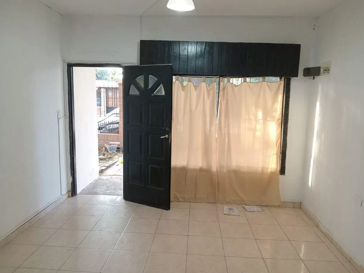 ALQUILER CASA 3 AMBIENTES LIBERTAD MERLO 2