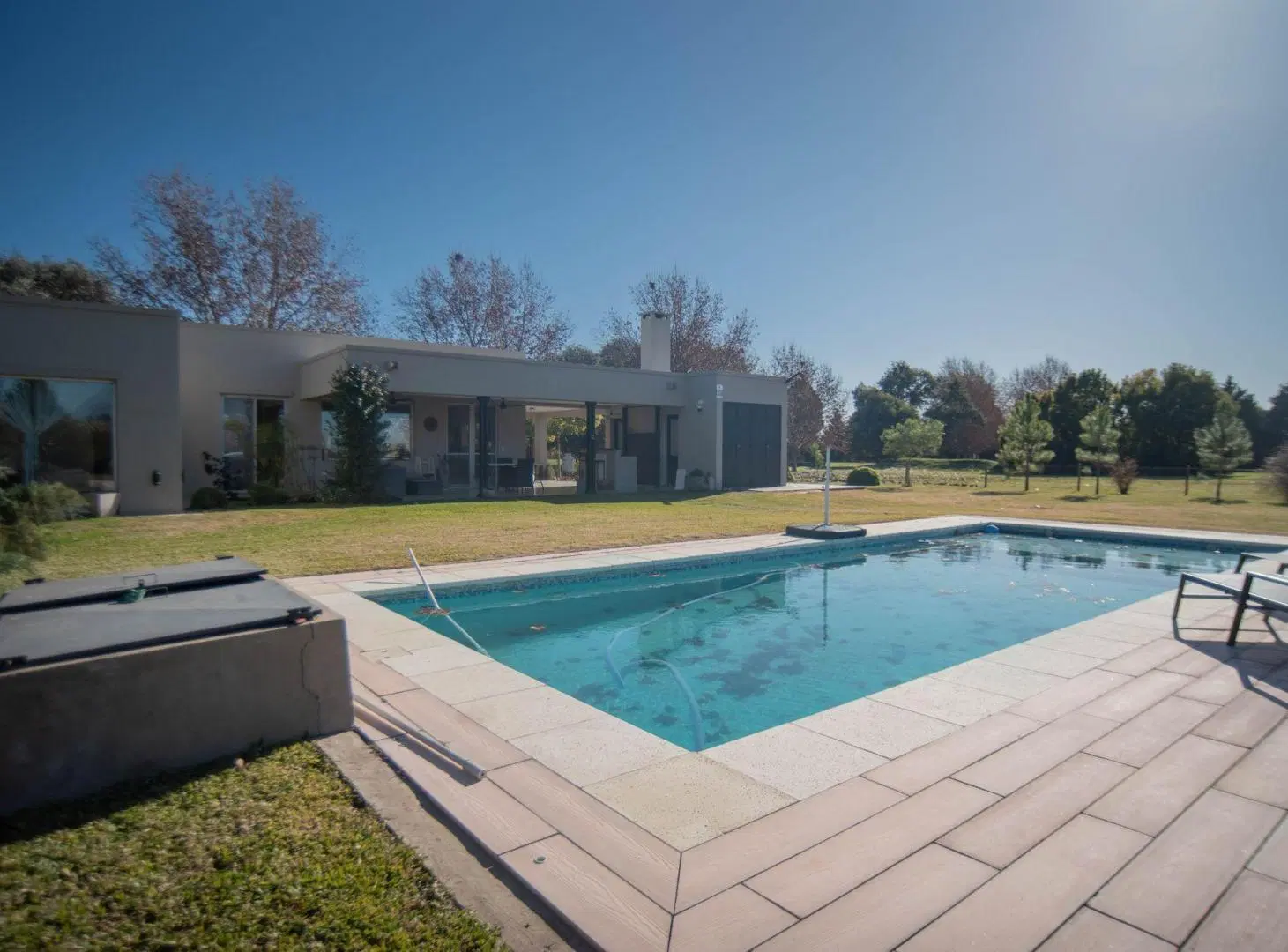 VENTA CASA 3 AMB C/PILETA PRIMAV GOLF CARLOS KEEN 8