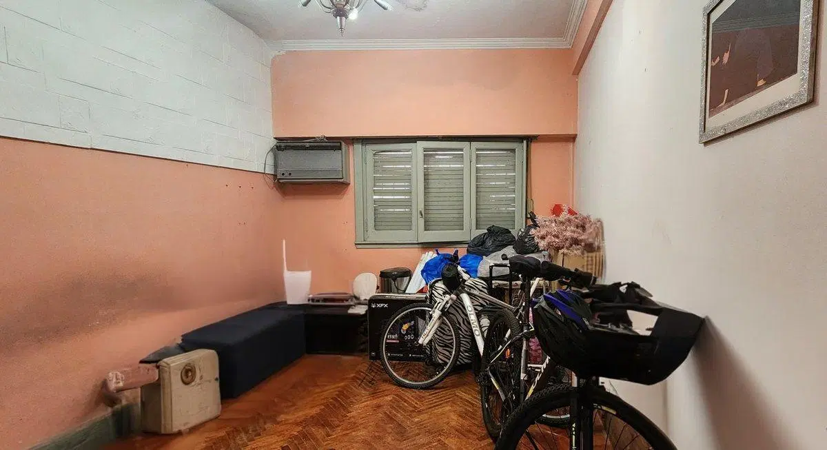 VENTA CASA EN ESQUINA 4 AMB+DEPTO 3 AMB CIUDADELA 8