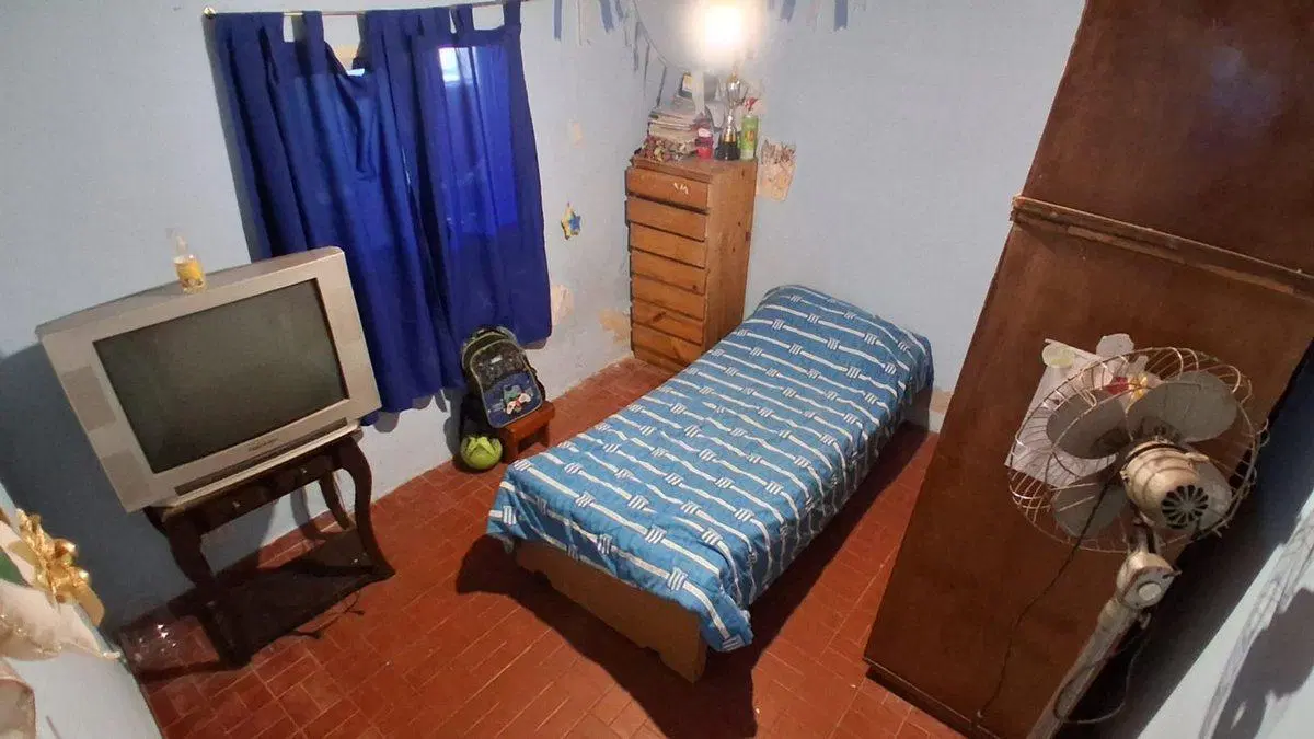 VENTA  CASA 5 AMBIENTES MERLO 4