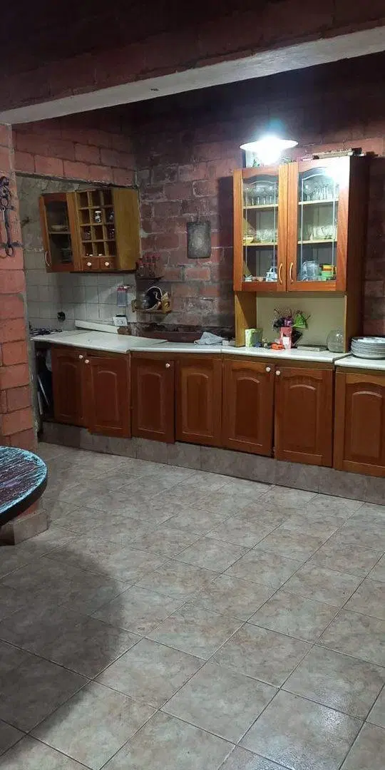 Venta PH al Frente Tipo Casa Castelar Sur ing indp 5
