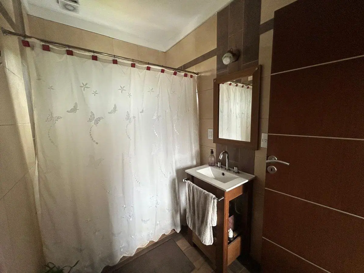 Venta Casa 4 Dormitorios Castelar Norte 2