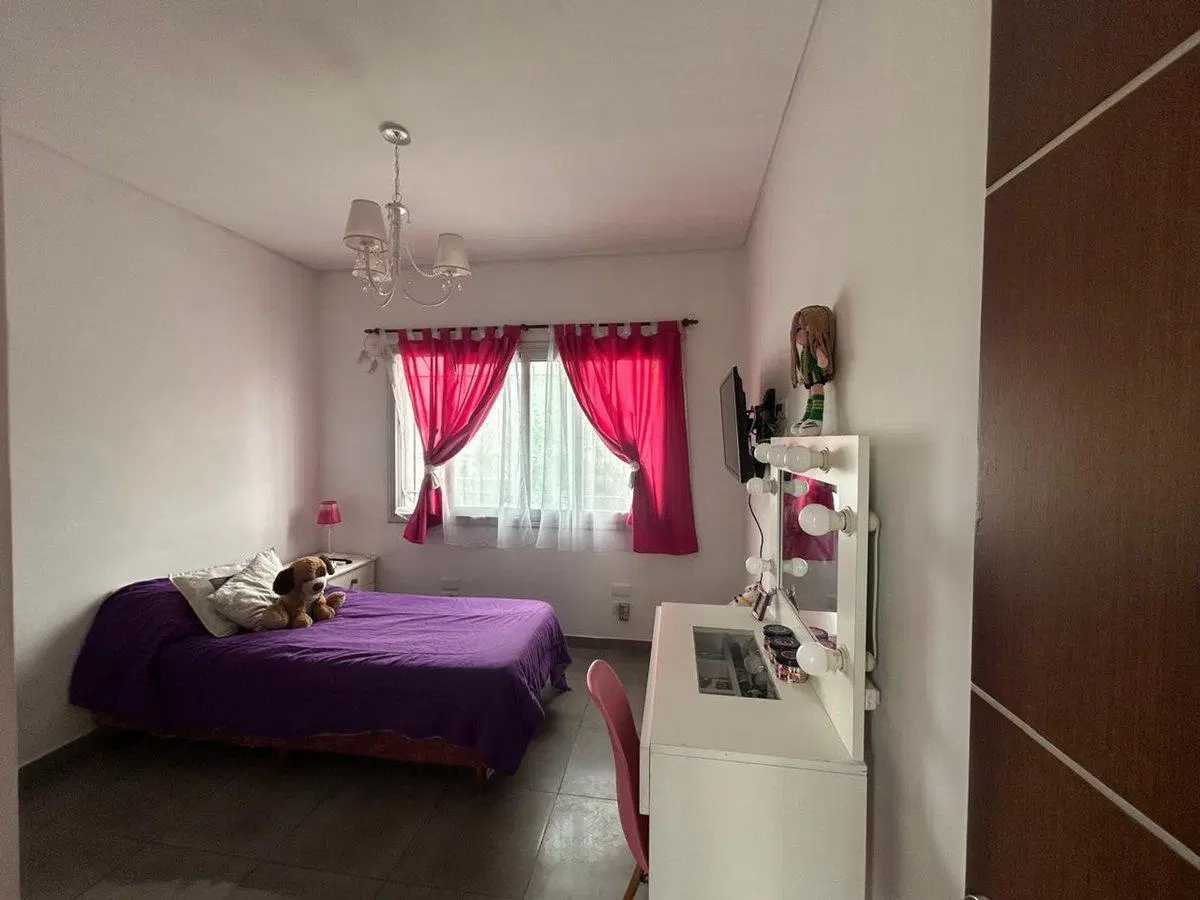 Venta Casa 4 Dormitorios Castelar Norte 4