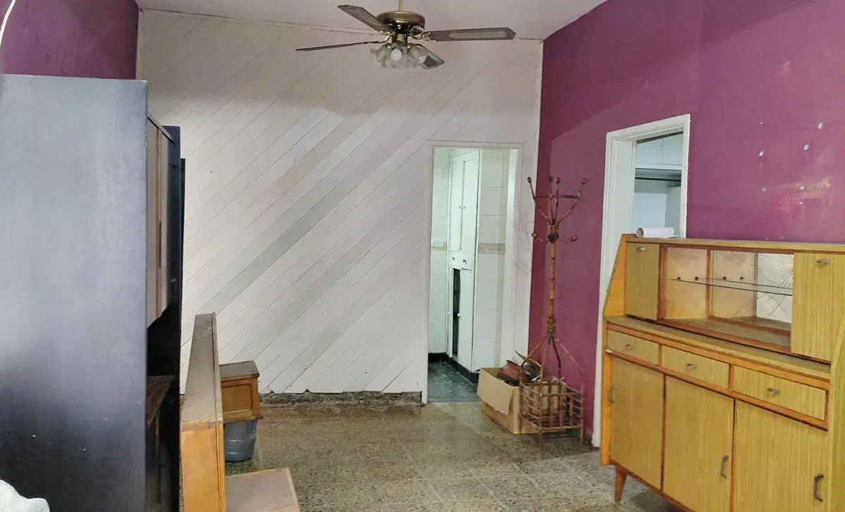 CASA 6 AMB EN MORON VENTA  + LOCAL APTA CREDITO 5
