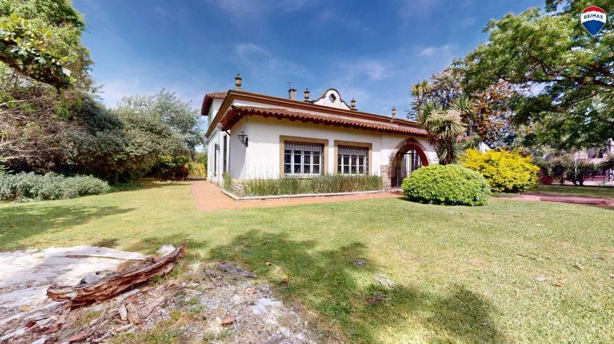 CASA EN VENTA 5 AMBIENTES CASTELAR NORTE 8