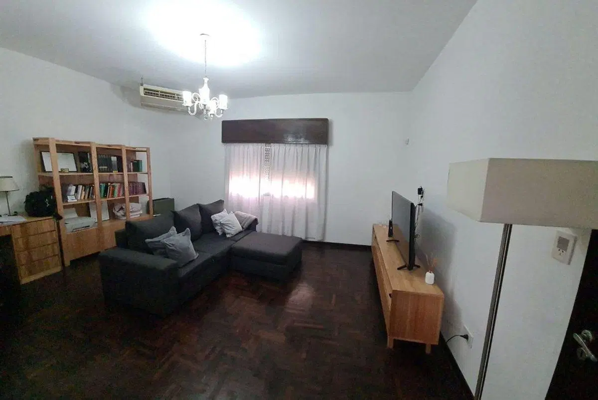 VENTA CASA 4 AMBIENTES HURLINGHAM + PH 2 AMB 8