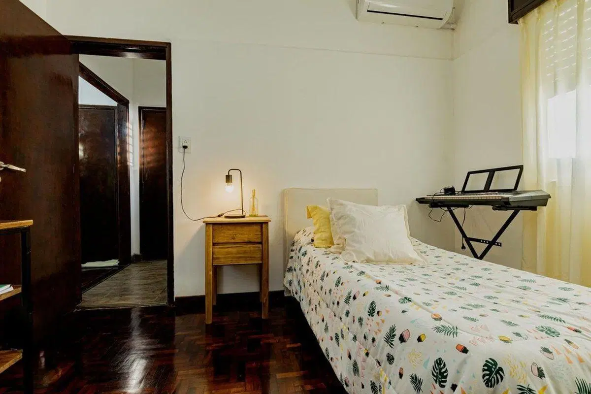 VENTA CASA 4 AMBIENTES HURLINGHAM + PH 2 AMB 2