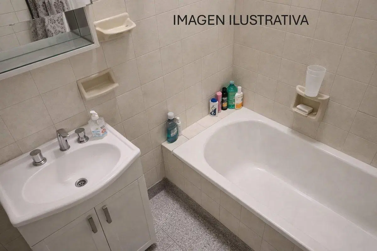 CASA 3 AMB VENTA PILETA LOMAS DE ZAMORA  484 MTS 4