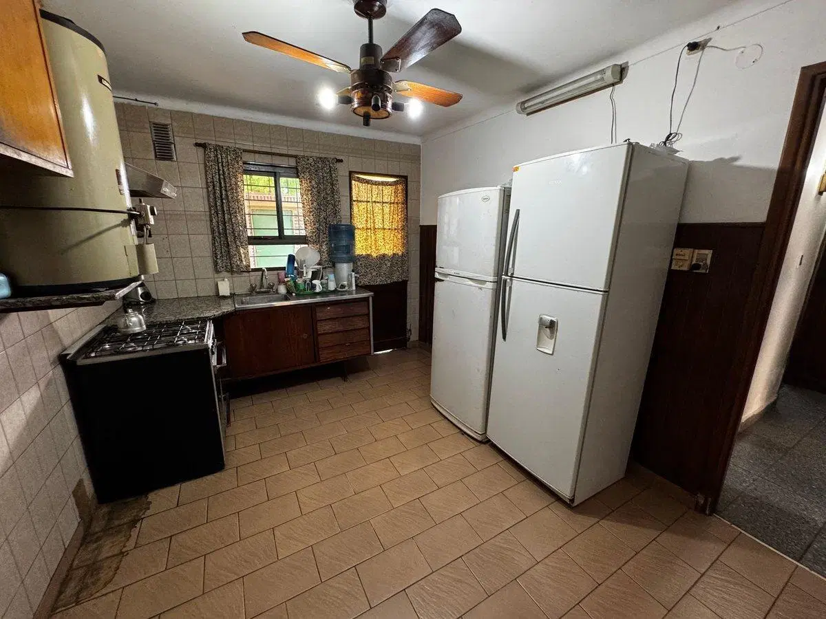 VENTA CASA 5AMB PADUA NORTE PATIO COCHERA OFICINA 4