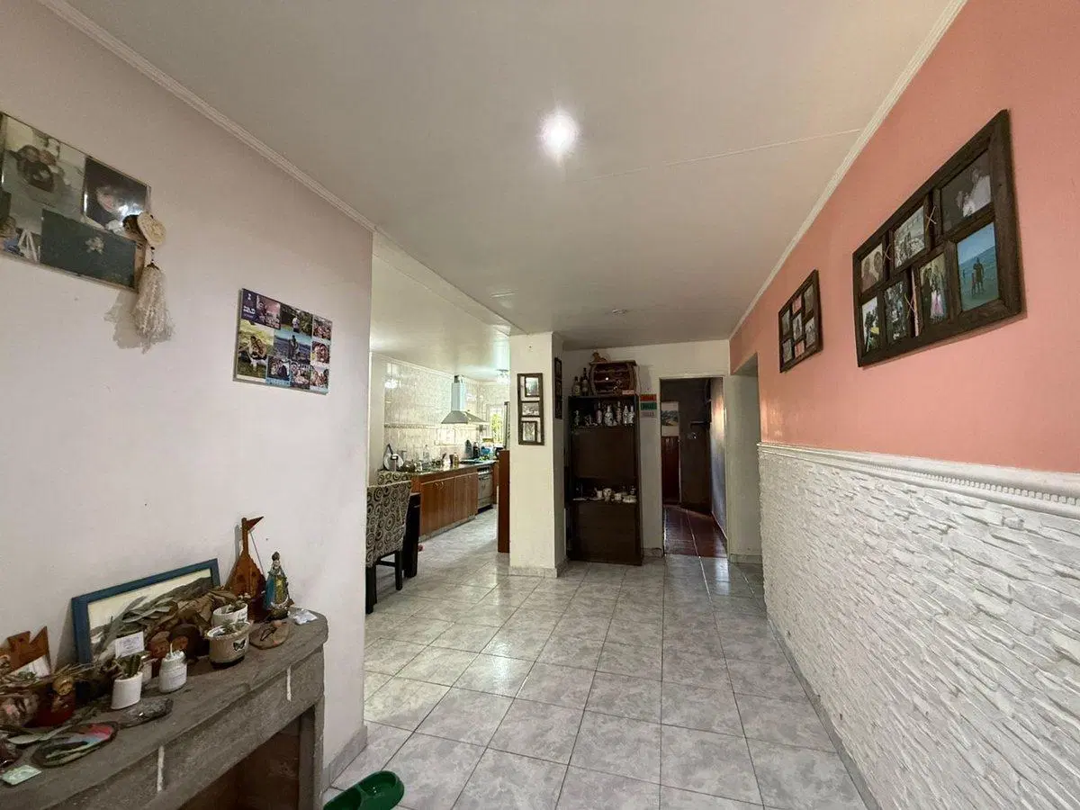 VENTA CASA 3 AMB CON JARDÍN - CASTELAR 2