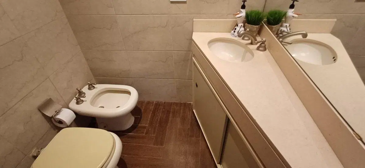 VENTA CASA 4 AMBIENTES VILLA LUZURIAGA PERMUTA 8
