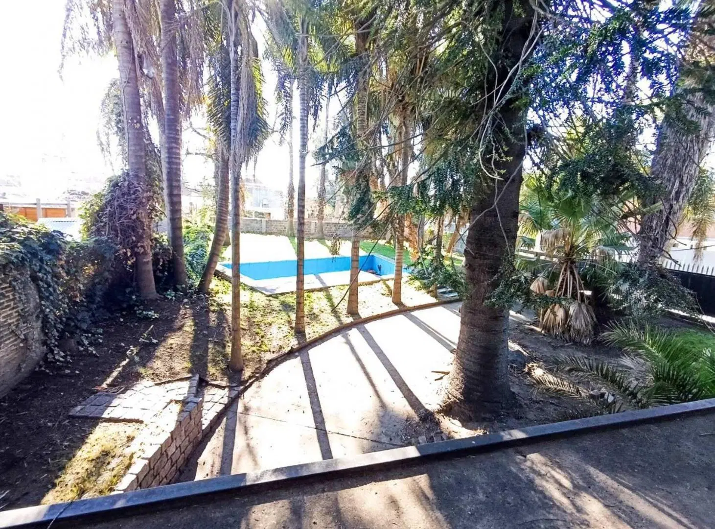 VENTA DE PROPIEDAD EN CASTELAR NORTE CON 748 M² 3