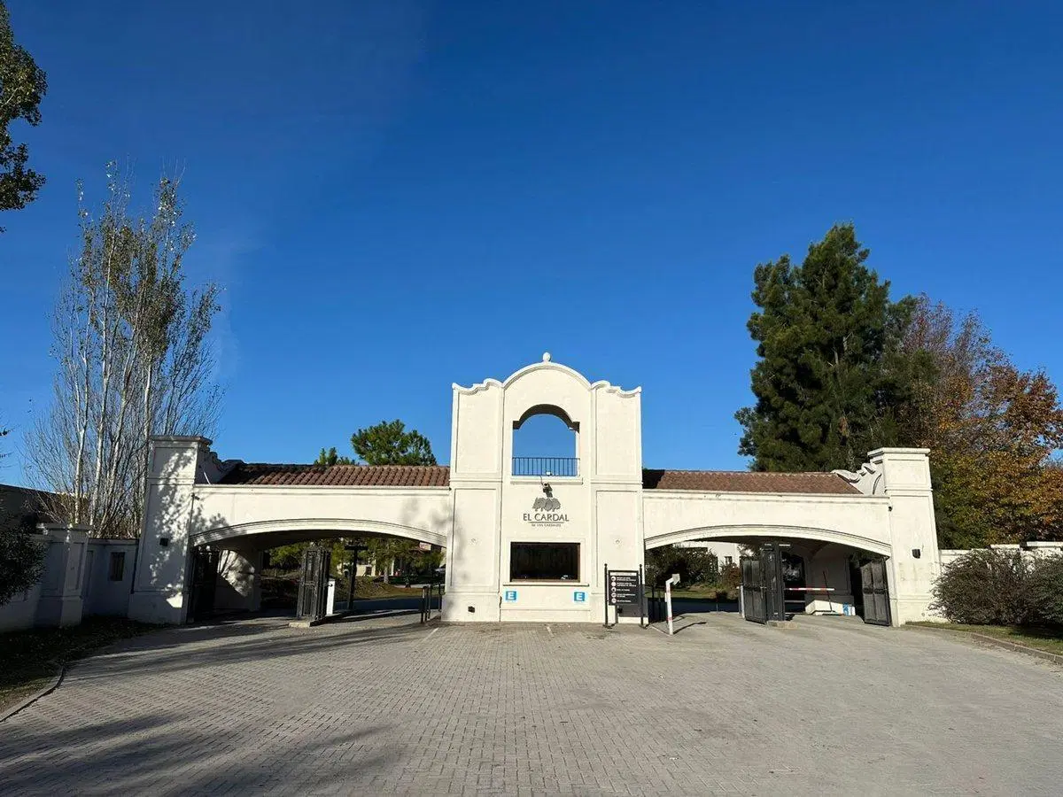 VENTA LOTE INTERNO 873 MT2 BARRIO EL CARDAL I 3