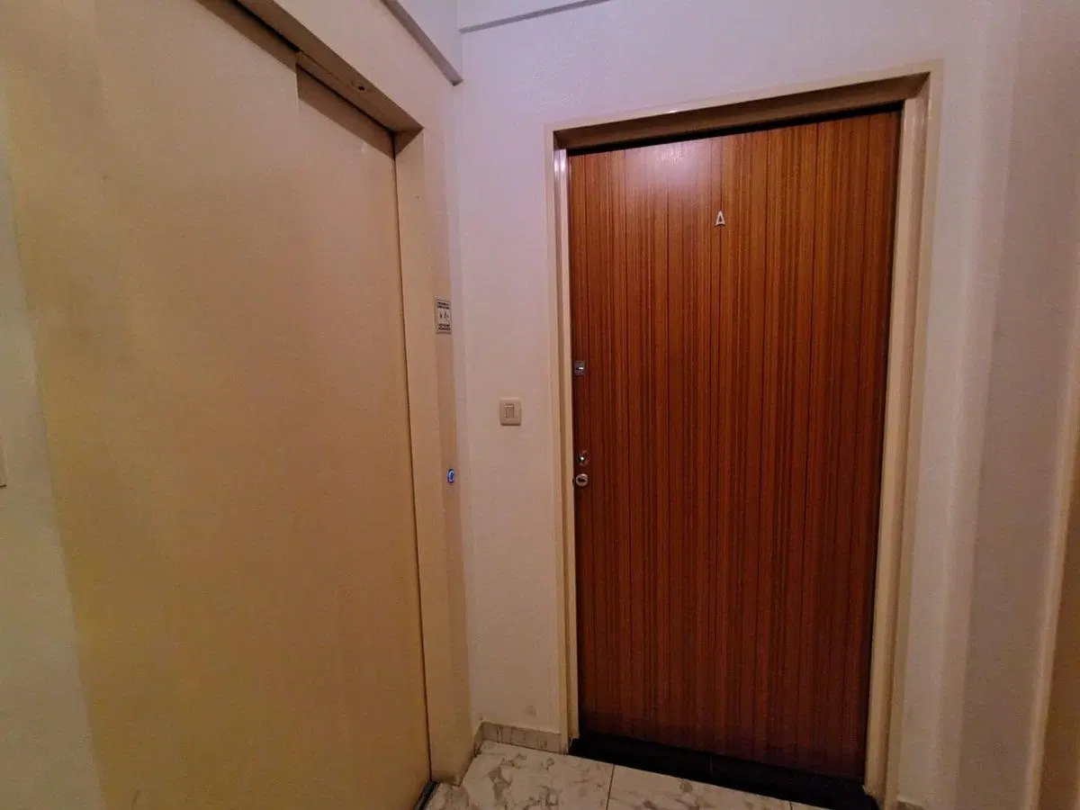 VENTA SEMIPISO 3 AMBIENTES AL FRENTE EN FLORES 8
