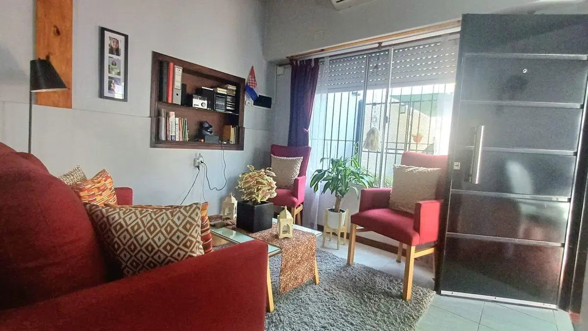VENTA CASA TIPO PH CASTELAR SUR OPORTUNIDAD 3