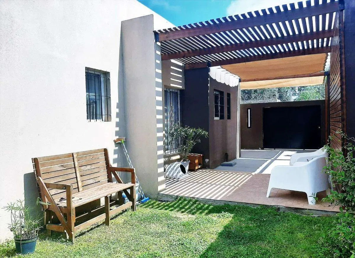 VENTA CASA 3 AMBIENTES GRAL RODRIGUEZ APTO CREDITO 3