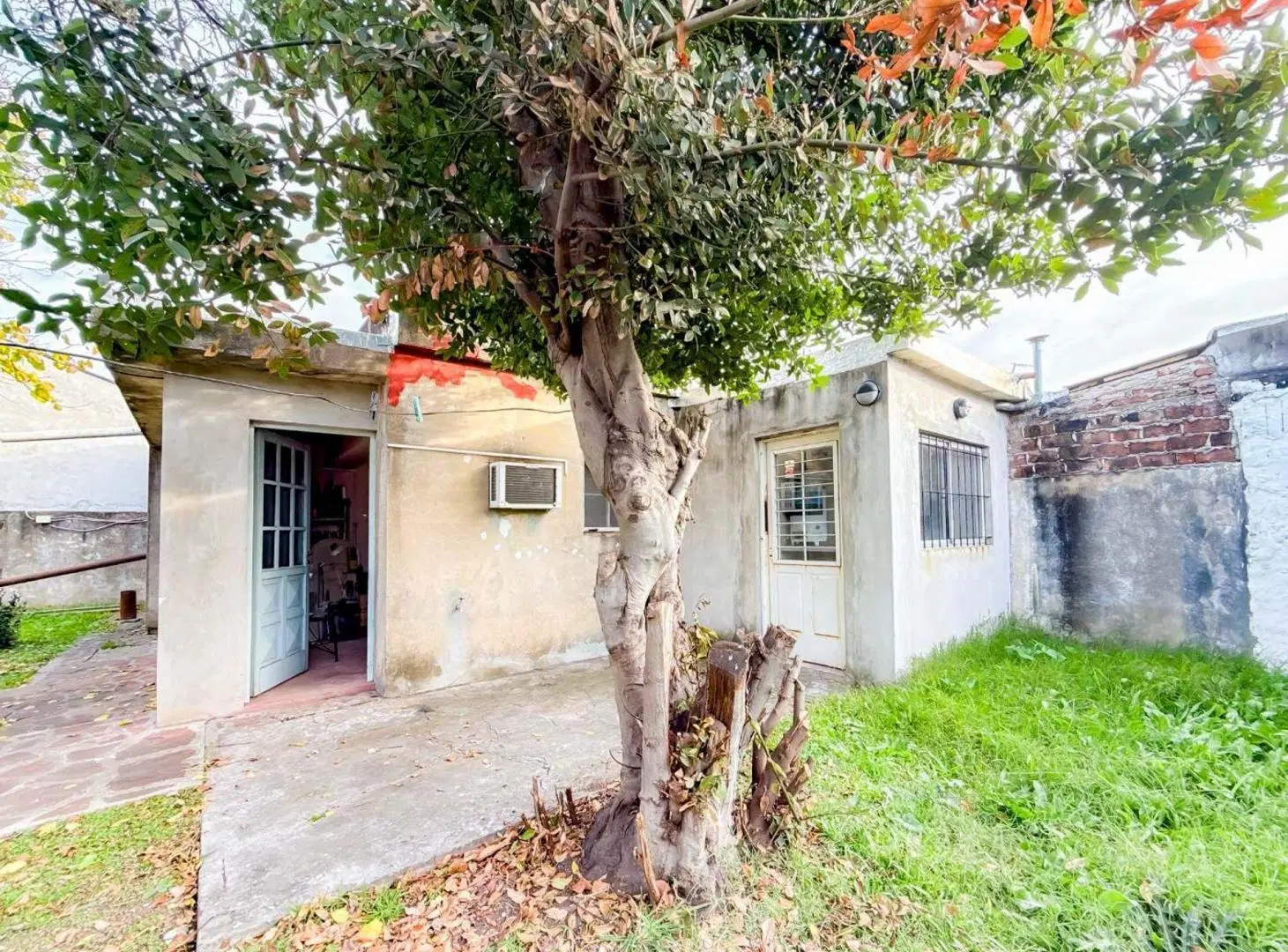 VENTA CASA MULTIFAMILIAR 3 VIVIENDAS SOBRE 2 LOTES 8