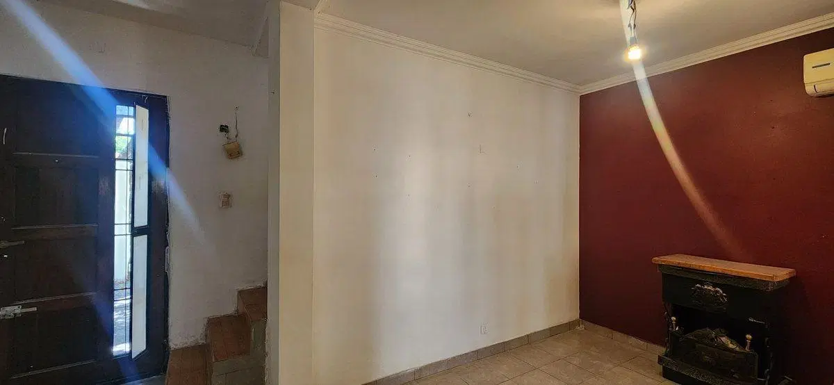 VENTA CASA MORON 3 AMBIENTES 3