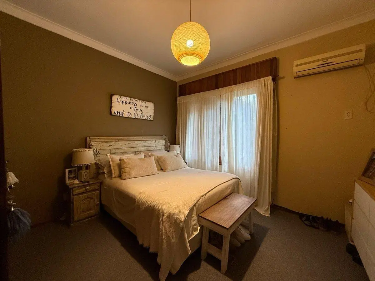 VENTA CASA 5 AMB COCH- JARDIN  APTO CRED CASTELAR 5