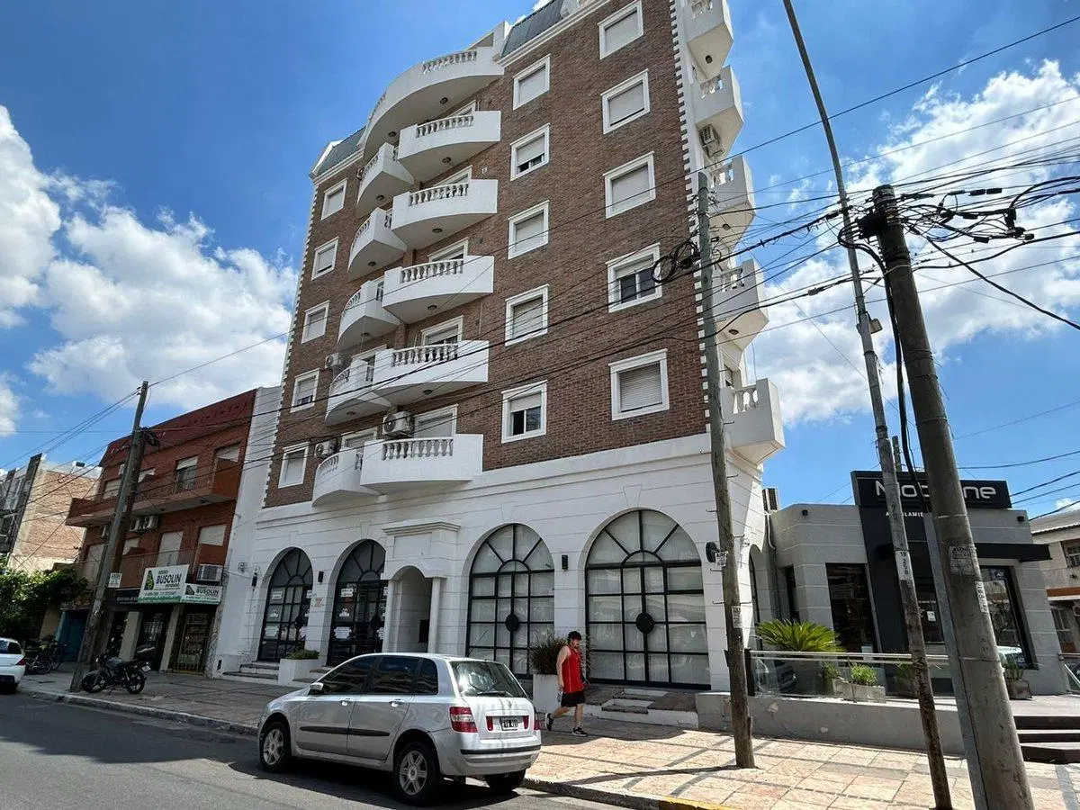 VENTA DEPTO 3 AMB. CON BALCÓN - RAMOS MEJÍA 4