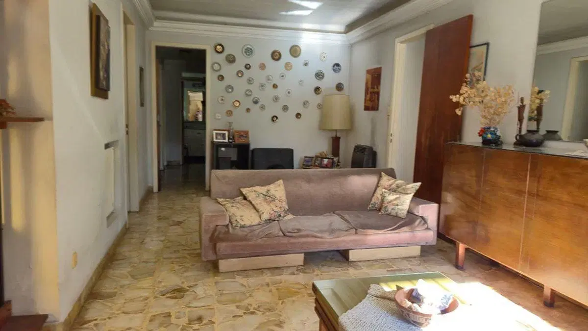 CASA VENTA 5 AMB CASTELAR APTA CREDITO LOTE 643 MT 4