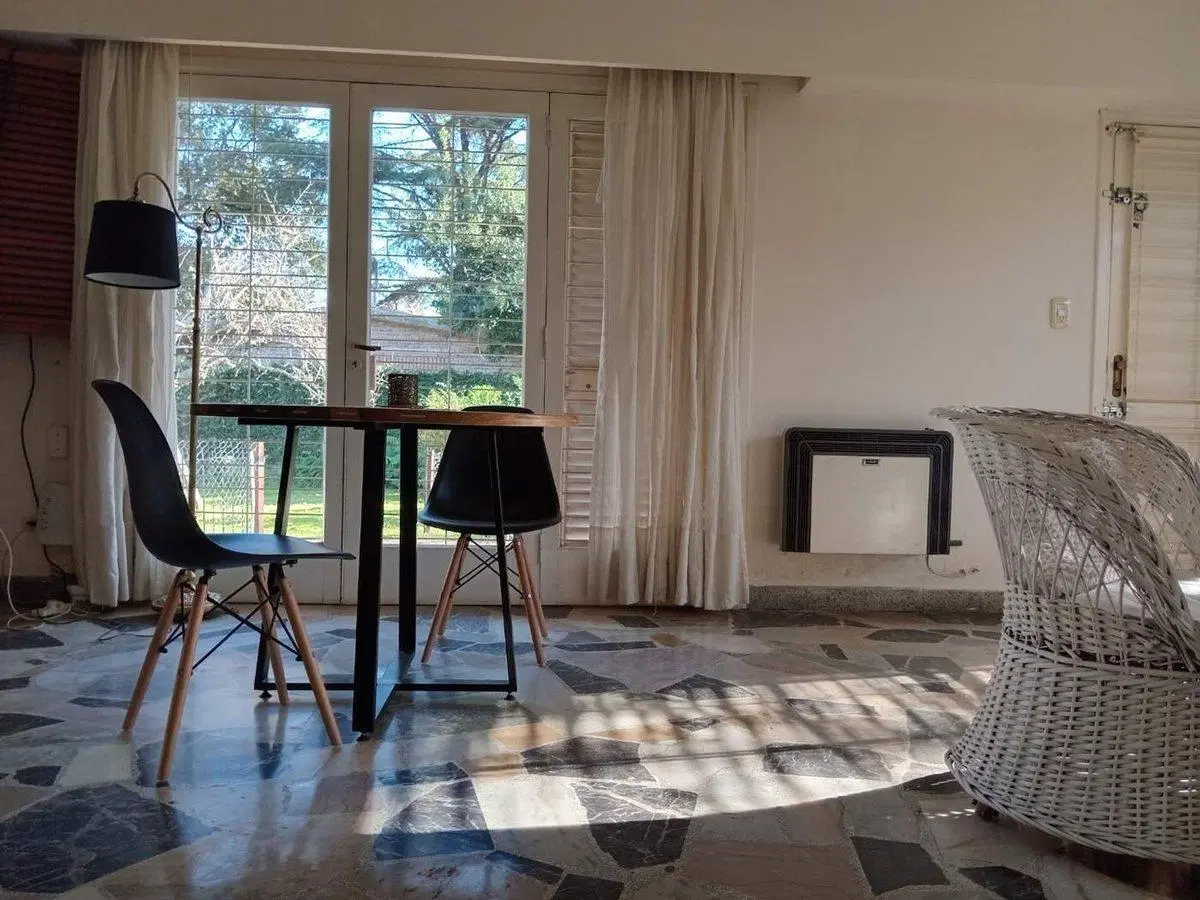 VENTA CASA 3 AMB. JARDIN Y PILETA - RANELAGH ESTE 3