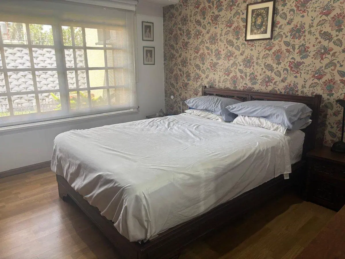 CASA EN VENTA  4 AMB. CASTELAR NORTE 3