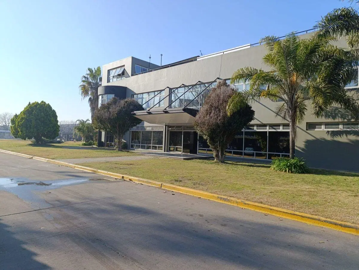 ALQUILER OFICINAS EN TORTUGUITAS 3