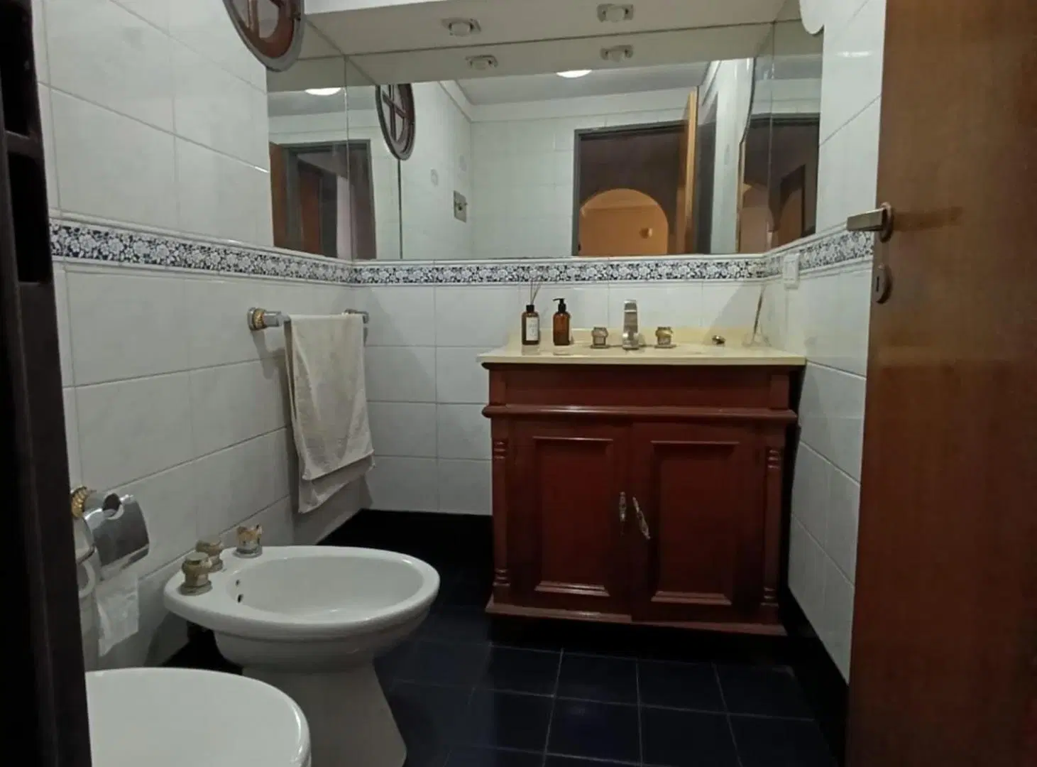 VENTA CASA 4 AMB. PARQUE Y COCHERA CASTELAR NORTE 2
