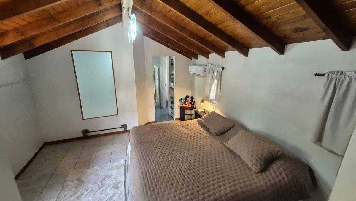VENTA CASA 5 AMB COCHERA HURLINGHAM PERMUTA 5