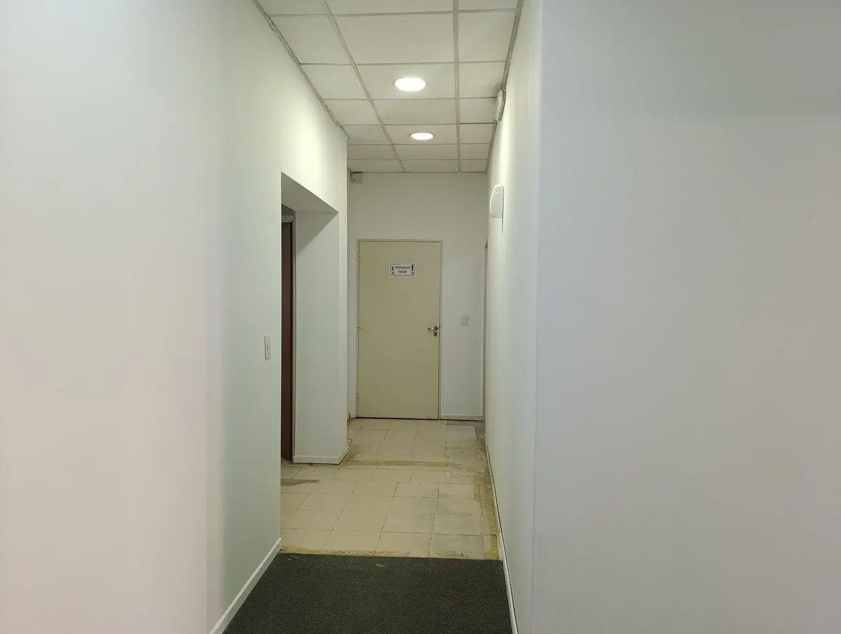 LOCAL CON SÓTANO EN VENTA EN MORÓN CENTRO 5