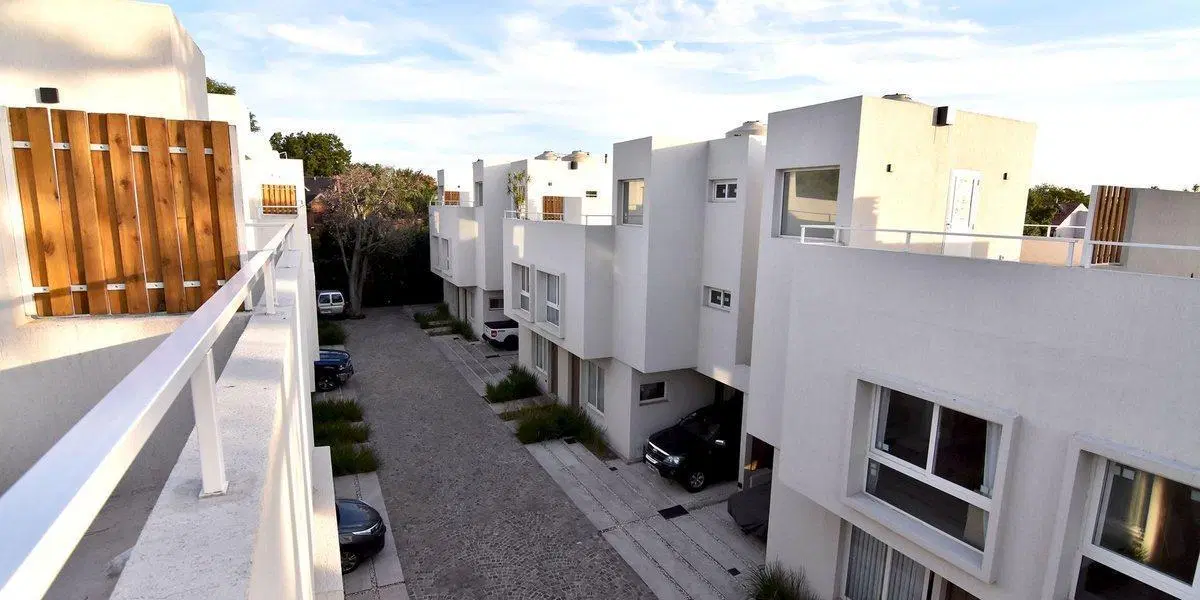VENTA CASA 4 AMB ITUZAINGO NORTE ESTRENAR COMPLEJO 2