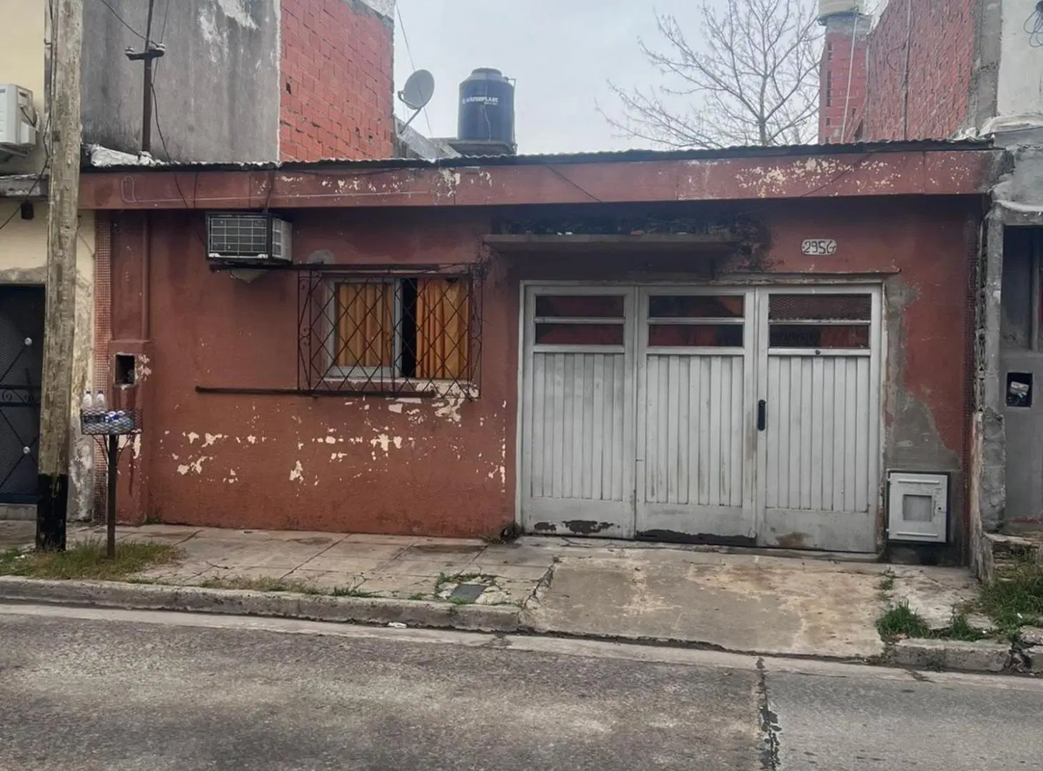 Casa 3 ambientes Lanus Oeste a reciclar 4