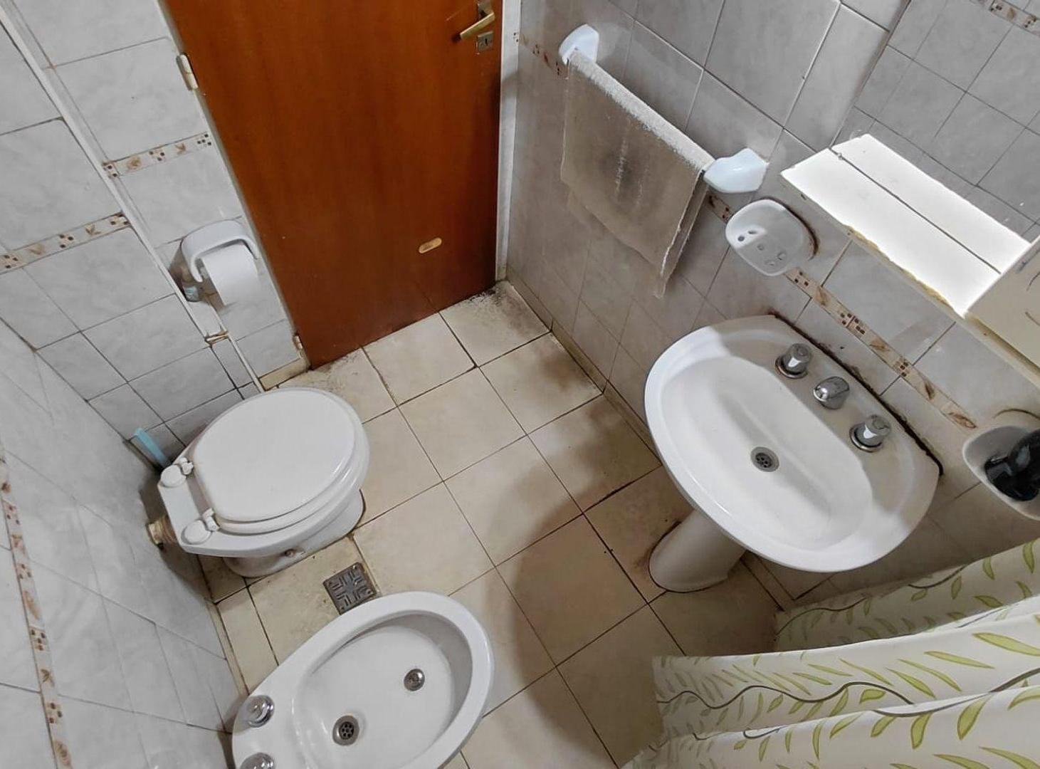Foto de DEPARTAMENTO 3 AMBIENTES RAMOS MEJIA CON COCHERA, imagen 2