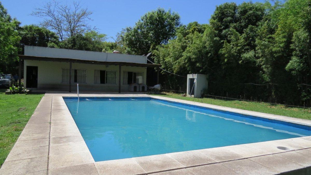 Foto de QUINTA EN VENTA CON QUINCHO Y PISCINA EN LA REJA, imagen 1