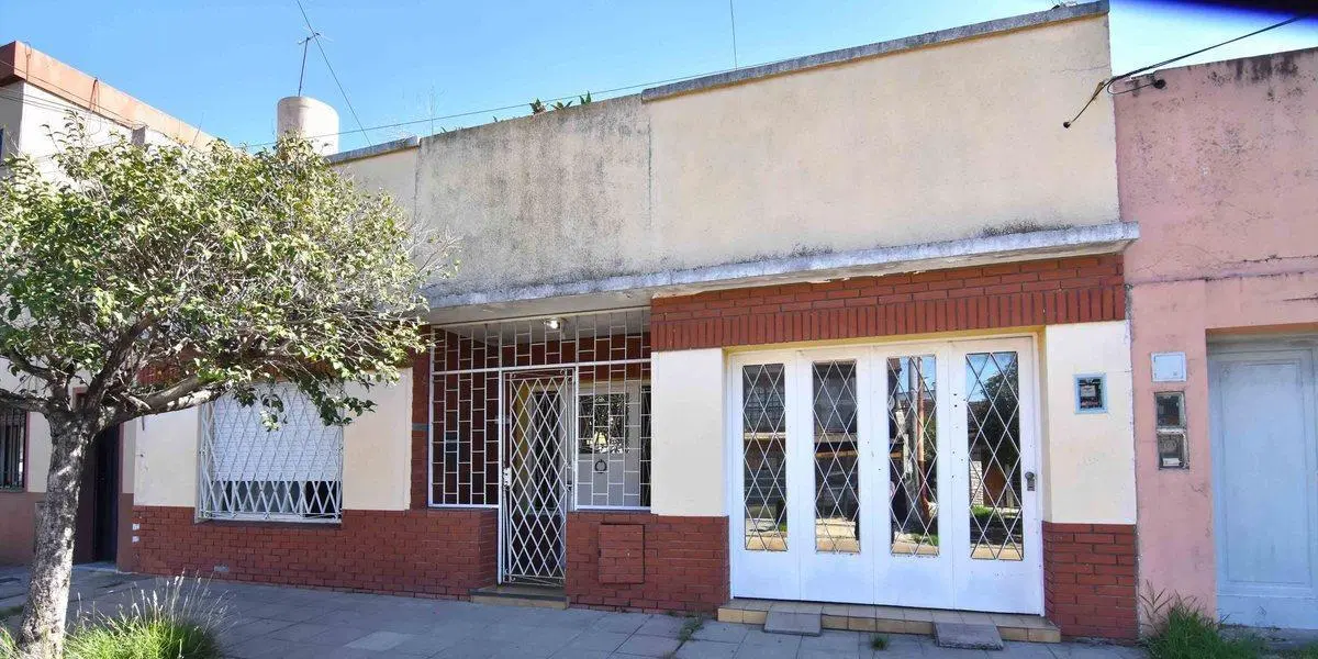 VENTA CASA 3 AMBS HAEDO PARQUE PILETA A RECICLAR 3