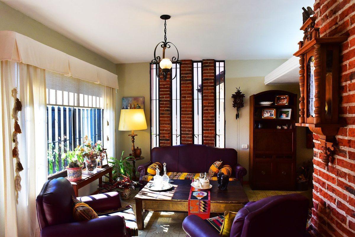 Foto de VENTA CASA CASTELAR NORTE 5 AMBIENTES APTA CREDITO, imagen 5