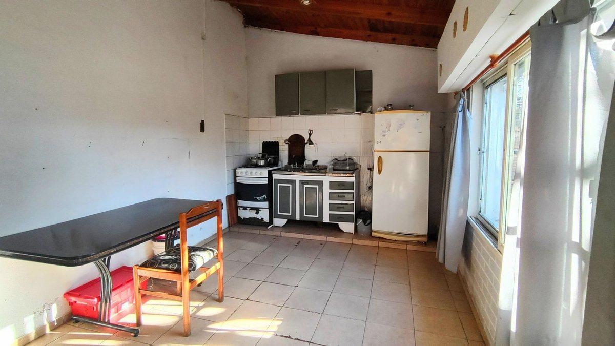 Foto de VENTA CASA 3 AMBIENTES EN ITUZAINGO- VILLA UDAONDO, imagen 3