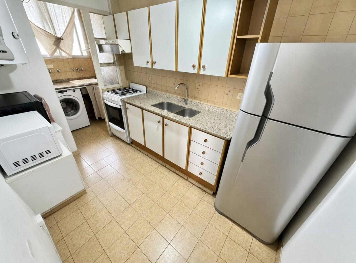 Foto de VENTA DEPTO 3 AMB CASTELAR CENTRO. APTO CREDITO, imagen 2