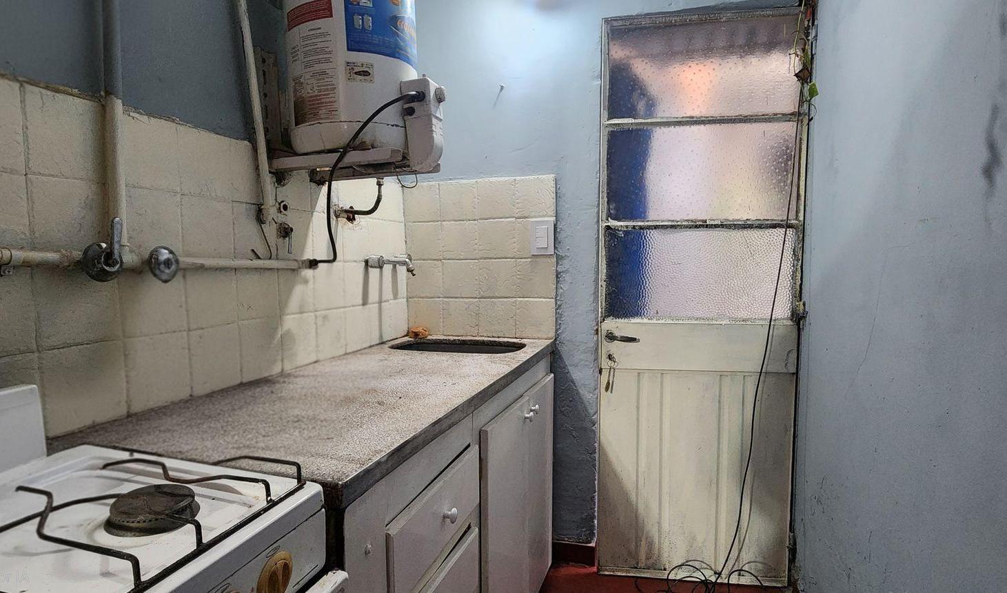 Foto de VENTA MONOAMBIENTE TIPO PH PLANTA BAJA CASTELAR, imagen 3