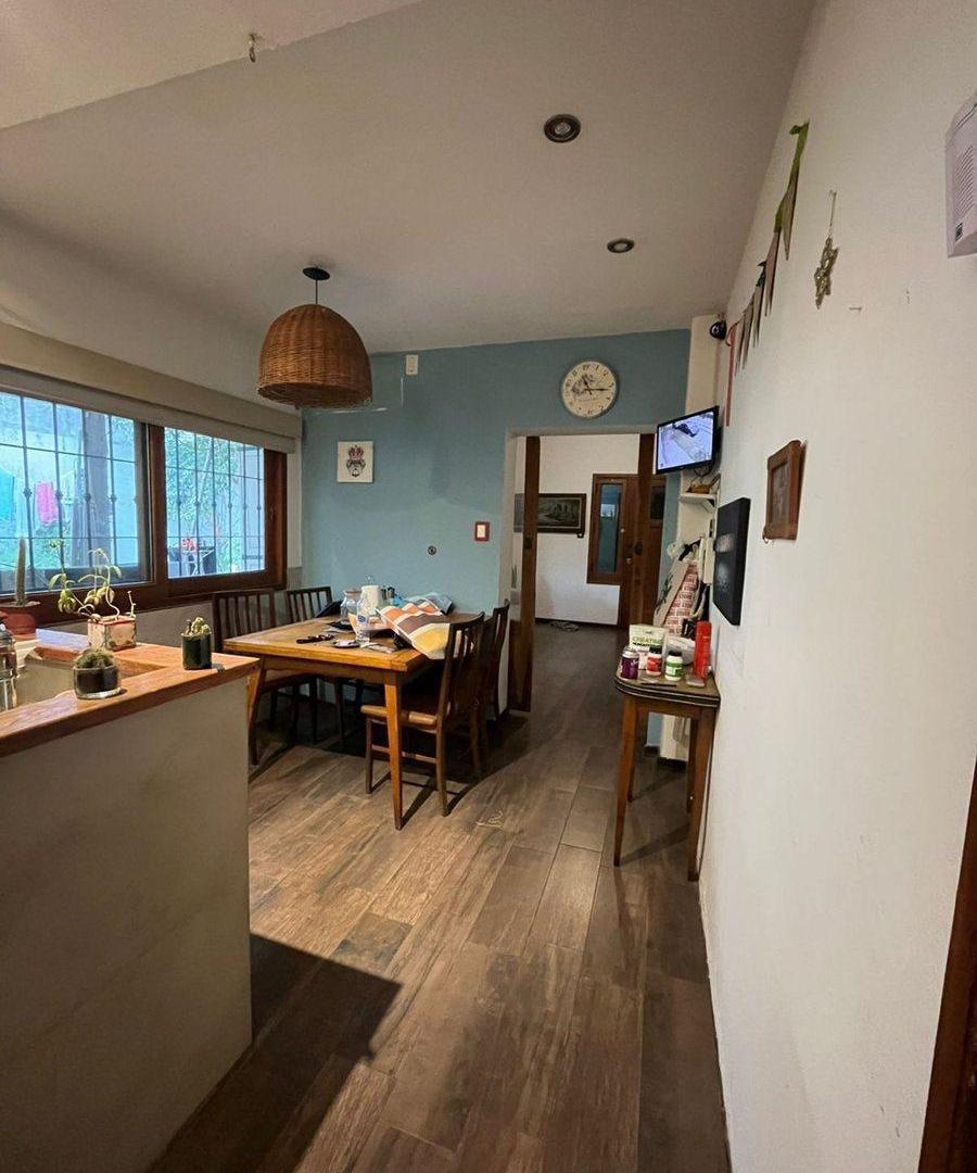Foto de VENTA CASA 5 AMB. CON JARDÍN Y QUINCHO - HAEDO, imagen 1
