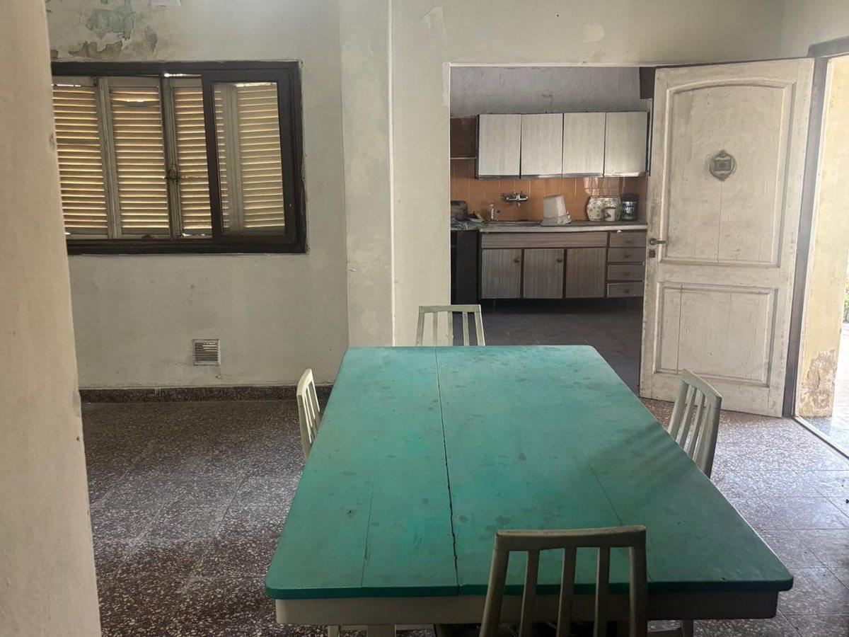 Foto de VENTA CASA 4 AMBIENTES EN MORON A REFACCIONAR, imagen 4