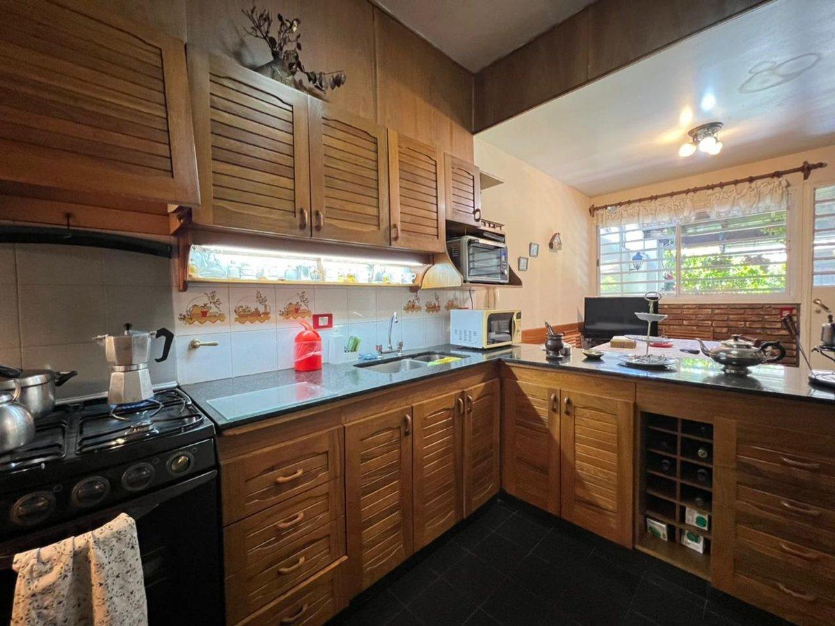 Foto de VENTA CASA 4 AMB COCH-JARD APTO CRED. V. SARMIENTO, imagen 5