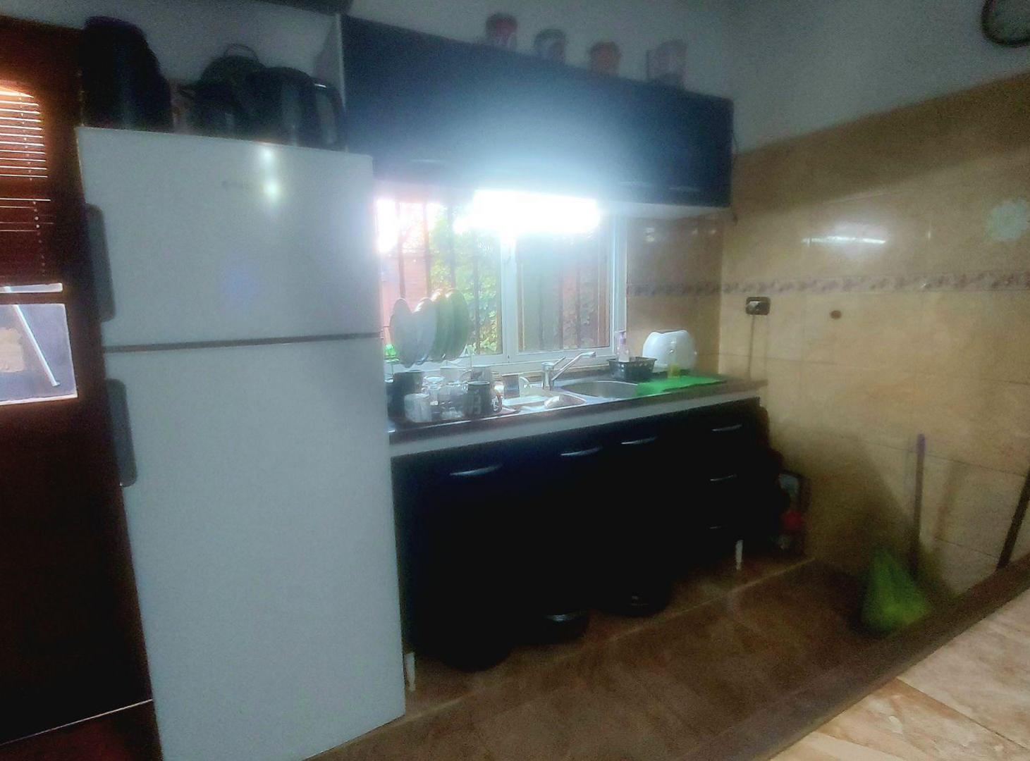Foto de VENTA CASA 6 AMBIENTES ITUZAINGO COCHERA PATIO, imagen 2
