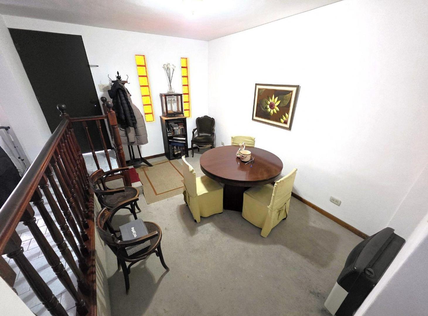 Foto de VENTA CASA 5 AMBIENTES CASTELAR NORTE, imagen 2